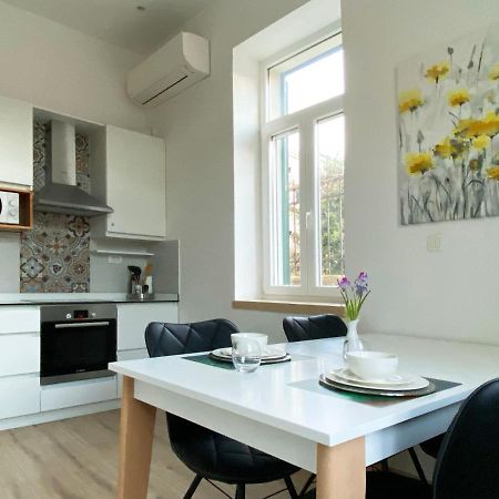 Studio Apt Orchard On Rokova St - 5 Min Walk To The Old Town Of Σπλιτ Εξωτερικό φωτογραφία
